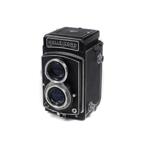 Used Rolleicord III with 75mm f3.5 skearsphoto.com